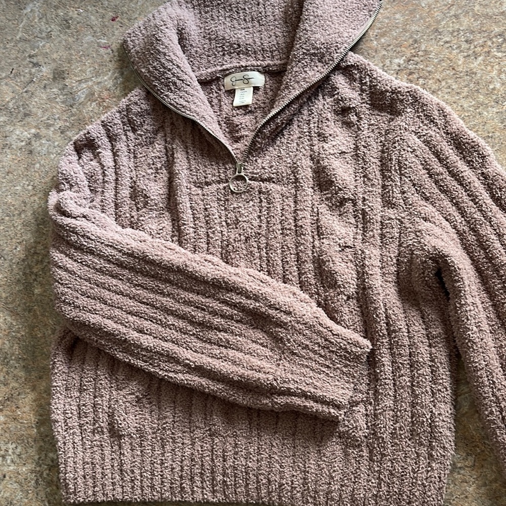 Jessica Simpson sweater crop top very soft and nice color only wear once